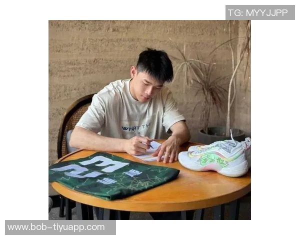 媒体人分析林葳与马健的相似之处及其成就对比引发热议